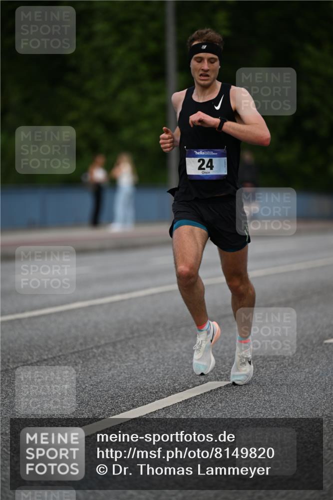 29.06.2025 - hella hamburg halbmarathon Dr. Thomas Lammeyer http://msf.ph/oto/8149820 29.06.2025 09:35:59 Kennedybrücke 24 meine-sportfotos.de
