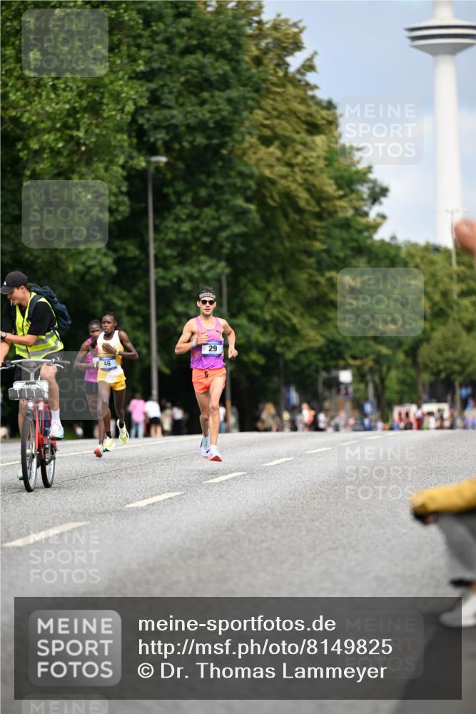 29.06.2025 - hella hamburg halbmarathon Dr. Thomas Lammeyer http://msf.ph/oto/8149825 29.06.2025 09:37:41 Kennedybrücke 43, 46, 48 meine-sportfotos.de