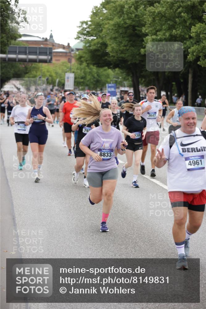 29.06.2025 - hella hamburg halbmarathon Jannik Wohlers http://msf.ph/oto/8149831 29.06.2025 10:50:17 Lombardsbrücke 1930, 2200, 3184, 3229, 3647, 3838, 4642, 4695, 4771, 4961, 5131, 6178, 7133, 7161, 7505, 7938, 8200, 8833, 8834, 9096, 9168, 9933, 10437, 10744, 12392, 12393, 14762, 15017, 15105, 15416, 15467, 16501, 16593, 17337, 17648, 17790, 18067, 18092, 18483 meine-sportfotos.de