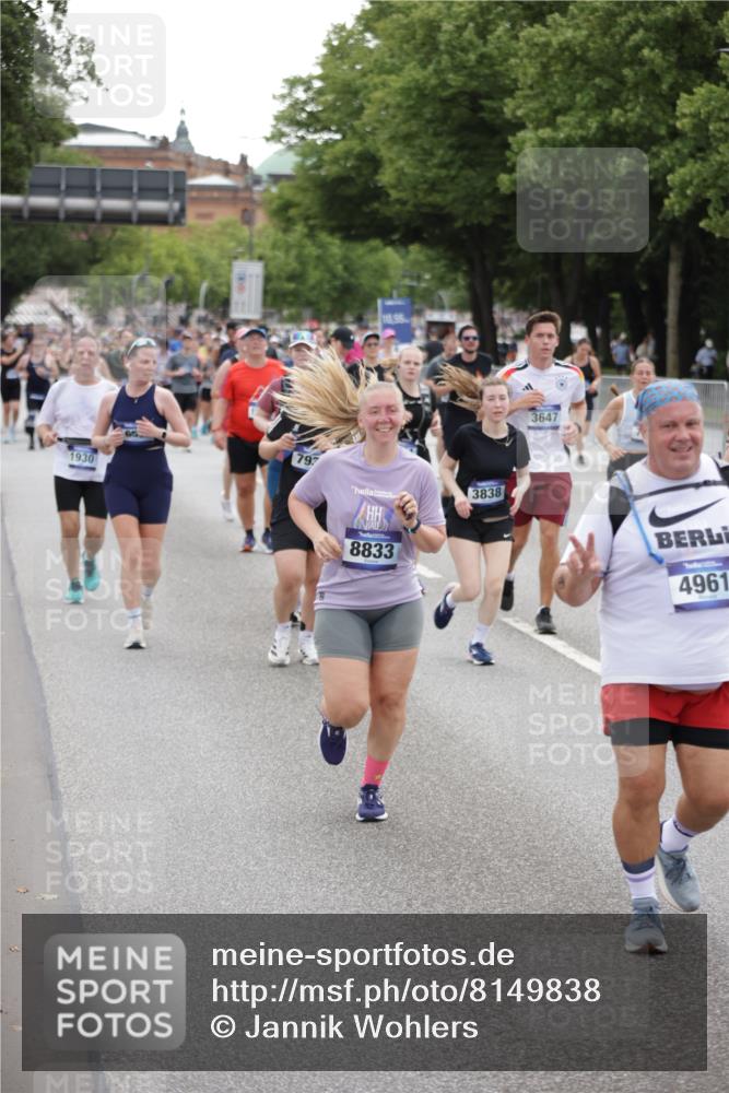 29.06.2025 - hella hamburg halbmarathon Jannik Wohlers http://msf.ph/oto/8149838 29.06.2025 10:50:17 Lombardsbrücke 1930, 2200, 3184, 3229, 3647, 3838, 4642, 4695, 4771, 4961, 5131, 6178, 7133, 7161, 7505, 7938, 8200, 8833, 8834, 9096, 9168, 9933, 10437, 10744, 12392, 12393, 14762, 15017, 15105, 15416, 15467, 16501, 16593, 17337, 17648, 17790, 18067, 18092, 18483 meine-sportfotos.de