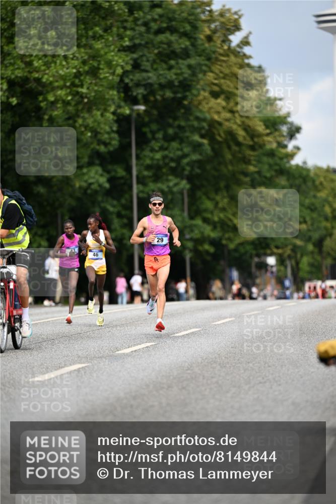 29.06.2025 - hella hamburg halbmarathon Dr. Thomas Lammeyer http://msf.ph/oto/8149844 29.06.2025 09:37:41 Kennedybrücke 43, 46, 48 meine-sportfotos.de