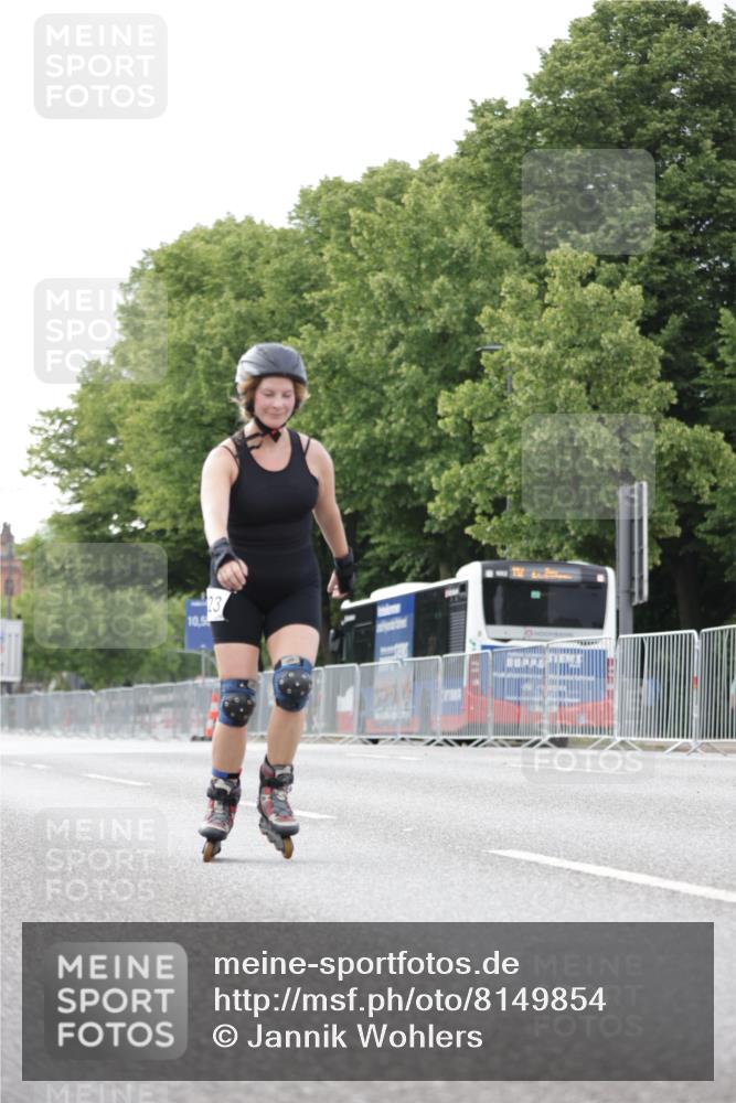 29.06.2025 - hella hamburg halbmarathon Jannik Wohlers http://msf.ph/oto/8149854 29.06.2025 09:14:11 Lombardsbrücke  meine-sportfotos.de