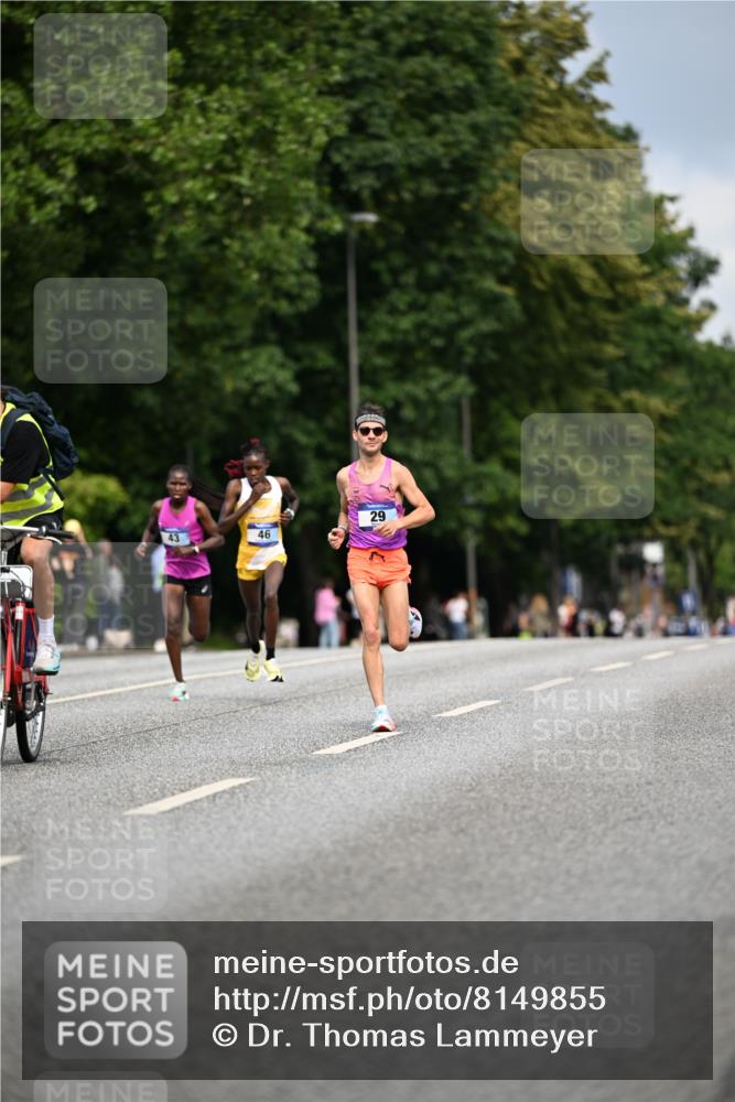 29.06.2025 - hella hamburg halbmarathon Dr. Thomas Lammeyer http://msf.ph/oto/8149855 29.06.2025 09:37:42 Kennedybrücke 43, 46, 48 meine-sportfotos.de