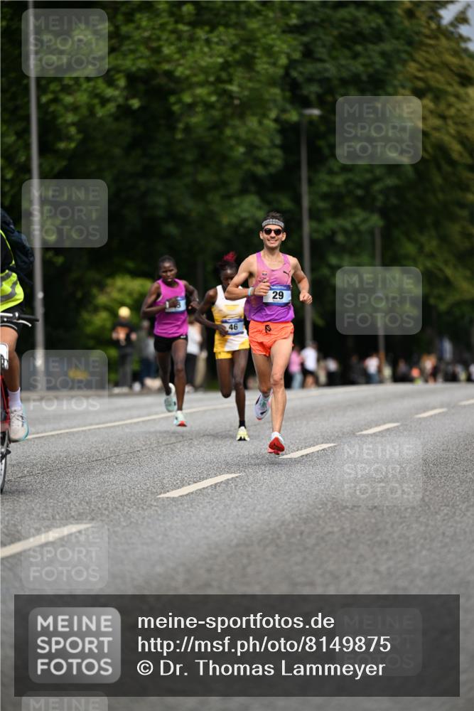 29.06.2025 - hella hamburg halbmarathon Dr. Thomas Lammeyer http://msf.ph/oto/8149875 29.06.2025 09:37:43 Kennedybrücke 43, 46, 48 meine-sportfotos.de