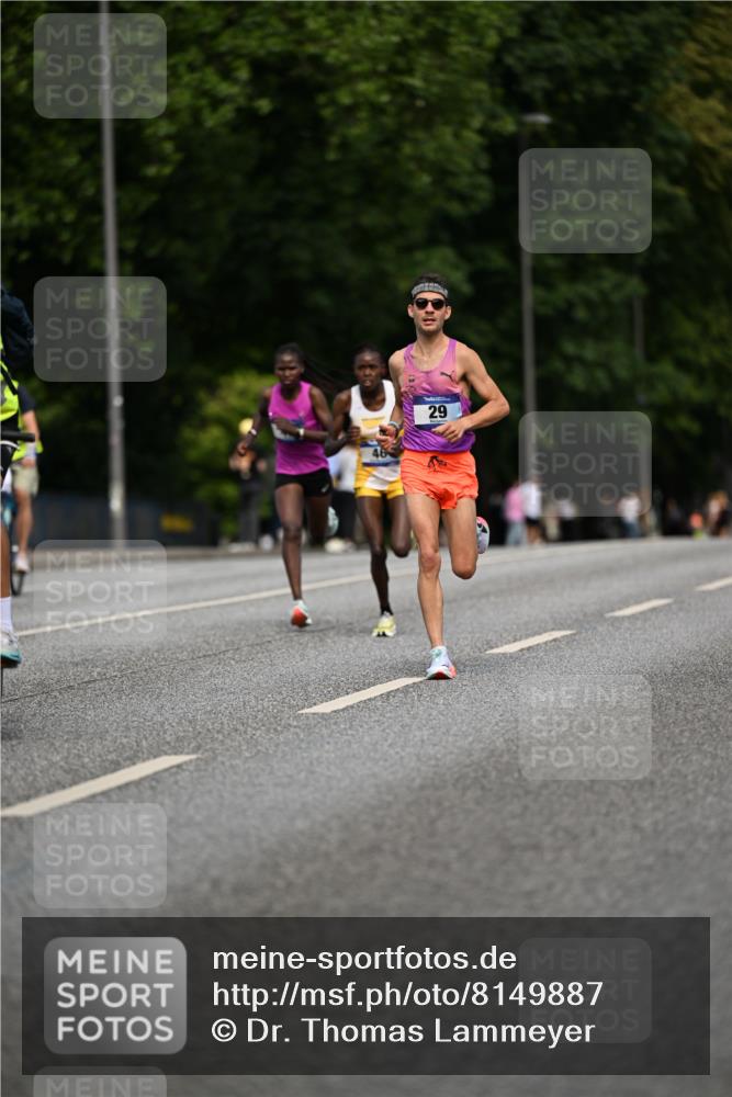 29.06.2025 - hella hamburg halbmarathon Dr. Thomas Lammeyer http://msf.ph/oto/8149887 29.06.2025 09:37:43 Kennedybrücke 43, 46, 48 meine-sportfotos.de