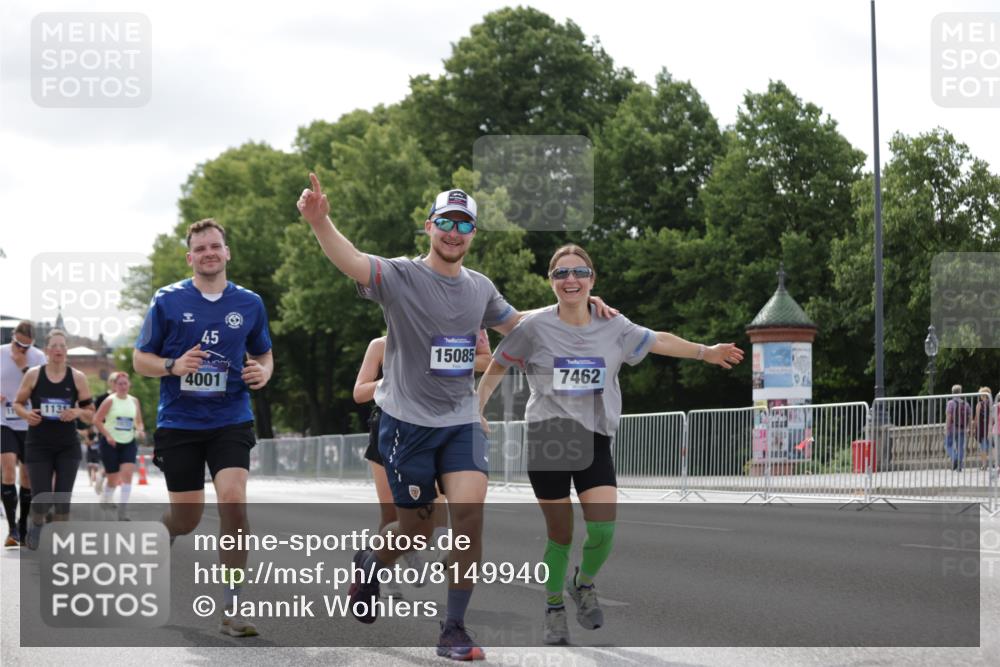29.06.2025 - hella hamburg halbmarathon Jannik Wohlers http://msf.ph/oto/8149940 29.06.2025 10:13:23 Lombardsbrücke 1131, 1480, 2055, 2359, 2721, 2904, 2987, 4001, 4795, 5232, 5631, 5719, 6026, 6710, 6717, 7462, 7913, 8673, 9128, 9631, 10442, 10443, 10977, 11441, 12313, 12797, 12928, 12929, 15085, 15663, 15721, 15722, 16491, 17472, 17985, 19190 meine-sportfotos.de