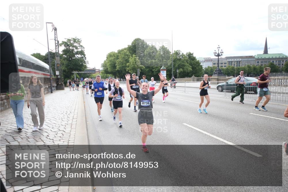 29.06.2025 - hella hamburg halbmarathon Jannik Wohlers http://msf.ph/oto/8149953 29.06.2025 10:19:43 Lombardsbrücke 1110, 1115, 2064, 3278, 3842, 4539, 4585, 4614, 4737, 4739, 5397, 5556, 5659, 5811, 5812, 7137, 7519, 7739, 7744, 7808, 8387, 8462, 8738, 9196, 9735, 10550, 10595, 10622, 10701, 11028, 13002, 13192, 13634, 13910, 14014, 14024, 14425, 14564, 15529, 15572, 15619, 15948, 16164, 16322, 16480, 16611, 16714, 16991, 17076, 17123, 17454, 17456, 17913, 18114, 18368, 18648, 18685 meine-sportfotos.de