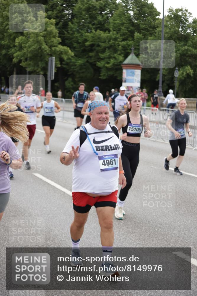 29.06.2025 - hella hamburg halbmarathon Jannik Wohlers http://msf.ph/oto/8149976 29.06.2025 10:50:18 Lombardsbrücke 1930, 2200, 3184, 3229, 3647, 3838, 4642, 4695, 4771, 5131, 6178, 7133, 7161, 7505, 7938, 8200, 8833, 8834, 8986, 9096, 9168, 9933, 10437, 12392, 12393, 14534, 14762, 15017, 15105, 15416, 15467, 16500, 16501, 16553, 16593, 17337, 17648, 17790, 18067, 18092 meine-sportfotos.de