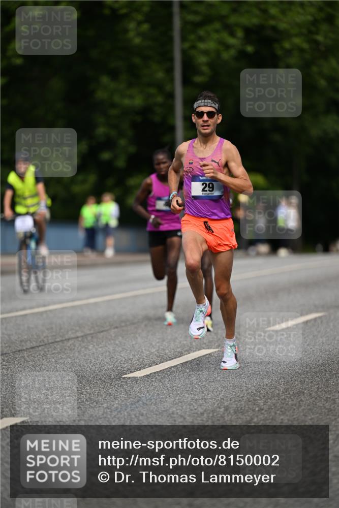 29.06.2025 - hella hamburg halbmarathon Dr. Thomas Lammeyer http://msf.ph/oto/8150002 29.06.2025 09:37:45 Kennedybrücke 43, 46, 48 meine-sportfotos.de