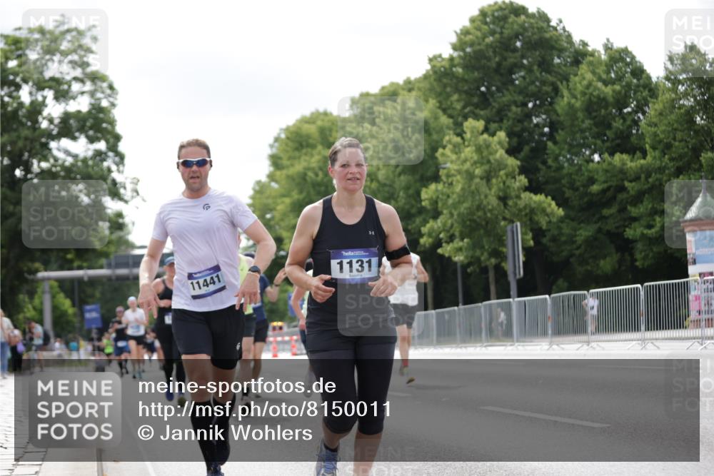 29.06.2025 - hella hamburg halbmarathon Jannik Wohlers http://msf.ph/oto/8150011 29.06.2025 10:13:26 Lombardsbrücke 1131, 1480, 2359, 2721, 2904, 2987, 4001, 5232, 5631, 5719, 6026, 6710, 7462, 7913, 8673, 9631, 10442, 10443, 10977, 11441, 12313, 12797, 12928, 12929, 15085, 15482, 15721, 15722, 16491, 17472, 17985, 19190 meine-sportfotos.de