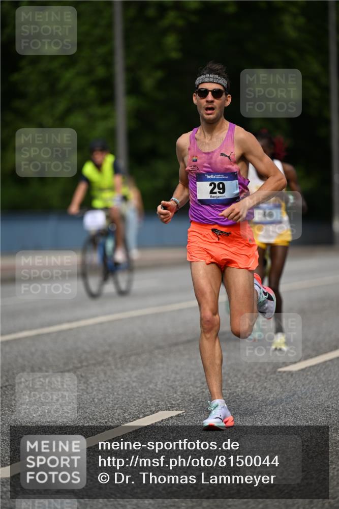 29.06.2025 - hella hamburg halbmarathon Dr. Thomas Lammeyer http://msf.ph/oto/8150044 29.06.2025 09:37:45 Kennedybrücke 43, 46, 48 meine-sportfotos.de