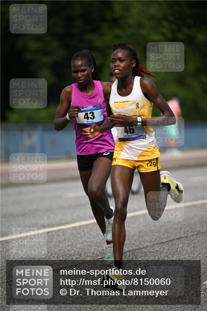 29.06.2025 - hella hamburg halbmarathon Dr. Thomas Lammeyer http://msf.ph/oto/8150060 29.06.2025 09:37:47 Kennedybrücke 43, 46, 48 meine-sportfotos.de