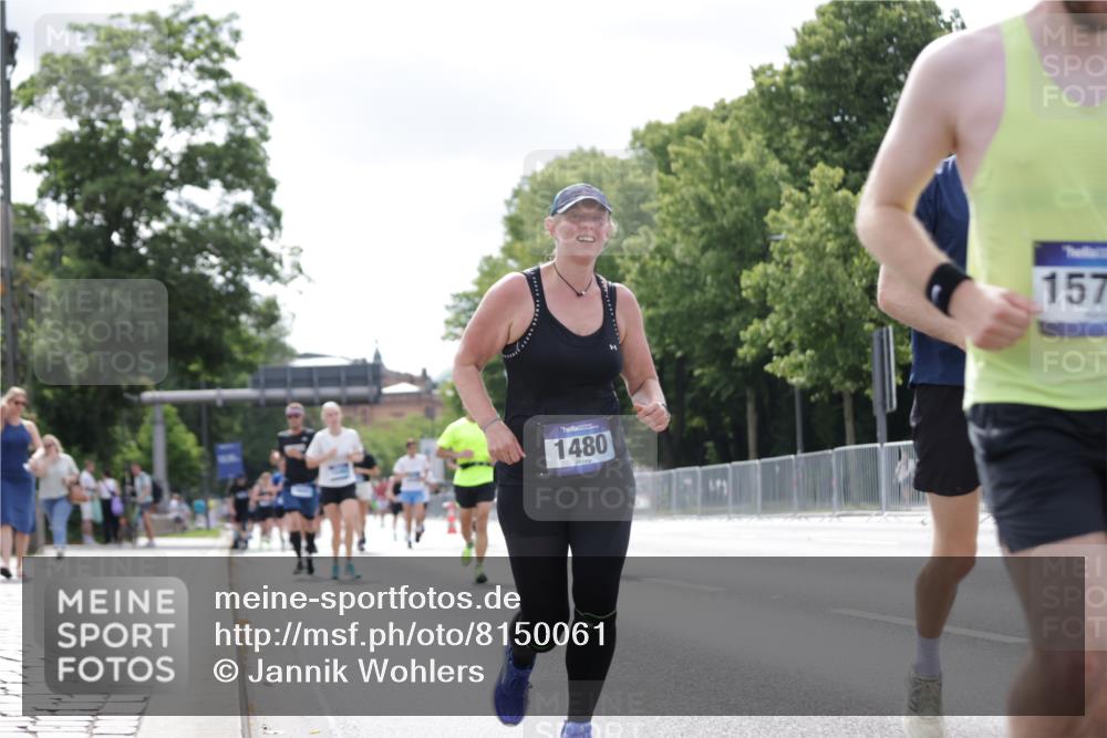 29.06.2025 - hella hamburg halbmarathon Jannik Wohlers http://msf.ph/oto/8150061 29.06.2025 10:13:30 Lombardsbrücke 1131, 1480, 2359, 2987, 4001, 4962, 5631, 5719, 6710, 7462, 8673, 9631, 10442, 10443, 10977, 11441, 11987, 12313, 12797, 15085, 15482, 15721, 15722, 17439, 17985, 18041, 19190 meine-sportfotos.de
