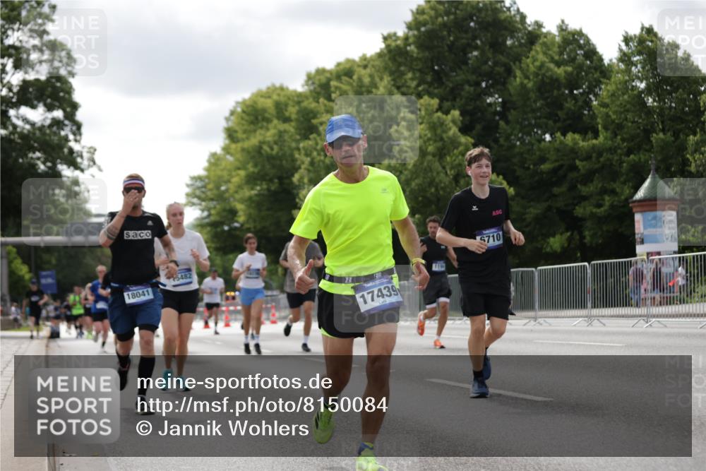 29.06.2025 - hella hamburg halbmarathon Jannik Wohlers http://msf.ph/oto/8150084 29.06.2025 10:13:34 Lombardsbrücke 1131, 1194, 1480, 1890, 4001, 4962, 5719, 6287, 6710, 7462, 8673, 9886, 10442, 10443, 11441, 11987, 13788, 15085, 15482, 15721, 15722, 15840, 17439, 17985, 18041, 18236, 18239 meine-sportfotos.de