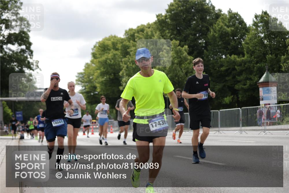 29.06.2025 - hella hamburg halbmarathon Jannik Wohlers http://msf.ph/oto/8150089 29.06.2025 10:13:34 Lombardsbrücke 1131, 1194, 1480, 1890, 4001, 4962, 5719, 6287, 6710, 7462, 8673, 9886, 10442, 10443, 11441, 11987, 13788, 15085, 15482, 15721, 15722, 15840, 17439, 17985, 18041, 18236, 18239 meine-sportfotos.de