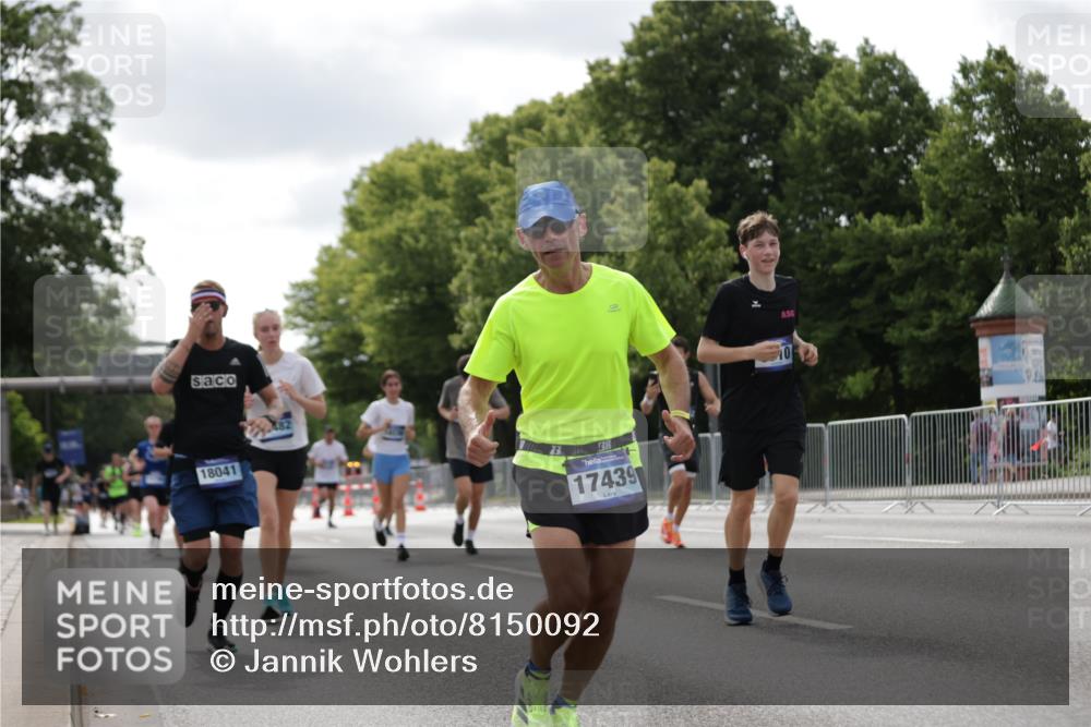 29.06.2025 - hella hamburg halbmarathon Jannik Wohlers http://msf.ph/oto/8150092 29.06.2025 10:13:35 Lombardsbrücke 1131, 1194, 1480, 1890, 4001, 4962, 5719, 6287, 6710, 7462, 8057, 8673, 9886, 10442, 10443, 11441, 11987, 13788, 15085, 15482, 15721, 15722, 15840, 17439, 17985, 18041, 18236, 18239 meine-sportfotos.de