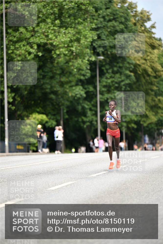 29.06.2025 - hella hamburg halbmarathon Dr. Thomas Lammeyer http://msf.ph/oto/8150119 29.06.2025 09:38:10 Kennedybrücke 36, 39, 47 meine-sportfotos.de