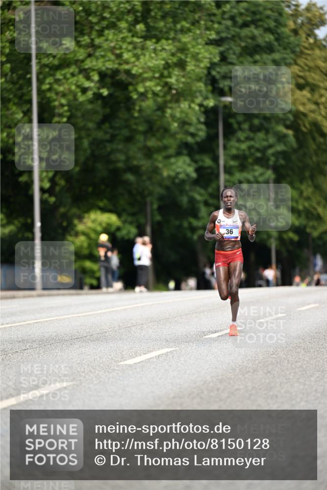 29.06.2025 - hella hamburg halbmarathon Dr. Thomas Lammeyer http://msf.ph/oto/8150128 29.06.2025 09:38:11 Kennedybrücke 36, 39, 47 meine-sportfotos.de