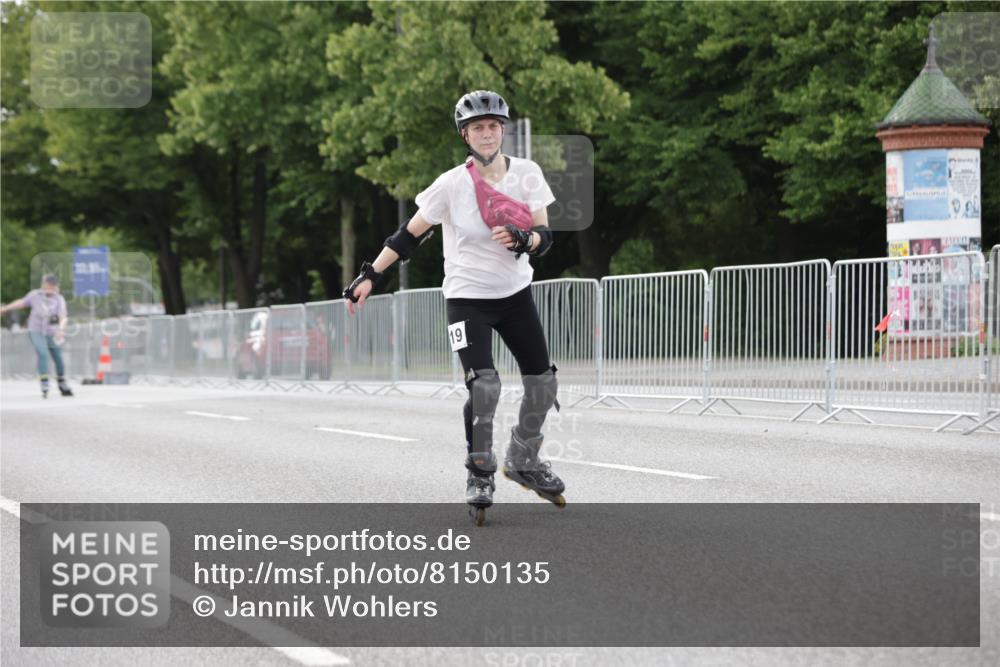 29.06.2025 - hella hamburg halbmarathon Jannik Wohlers http://msf.ph/oto/8150135 29.06.2025 09:15:13 Lombardsbrücke  meine-sportfotos.de