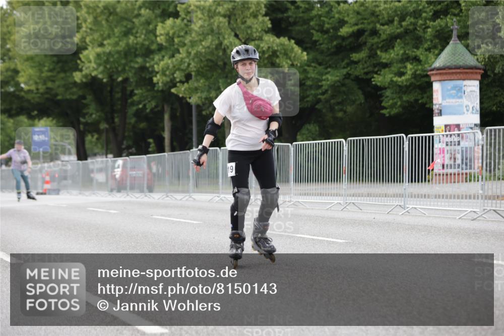 29.06.2025 - hella hamburg halbmarathon Jannik Wohlers http://msf.ph/oto/8150143 29.06.2025 09:15:13 Lombardsbrücke  meine-sportfotos.de