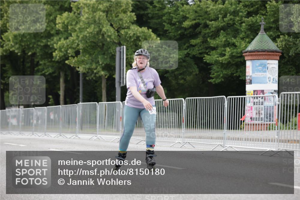 29.06.2025 - hella hamburg halbmarathon Jannik Wohlers http://msf.ph/oto/8150180 29.06.2025 09:15:21 Lombardsbrücke  meine-sportfotos.de