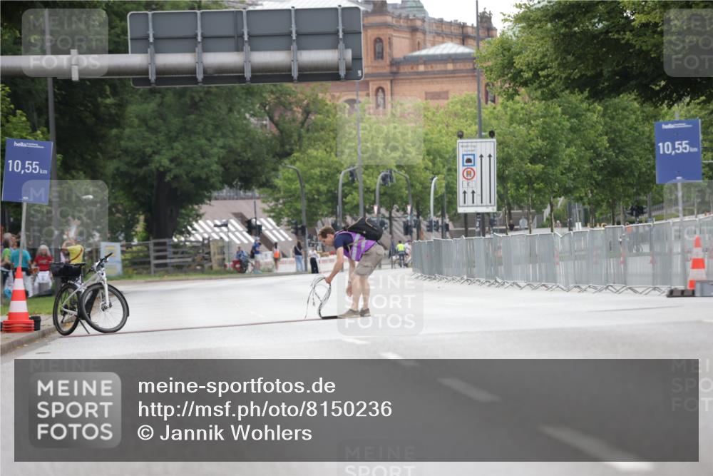 29.06.2025 - hella hamburg halbmarathon Jannik Wohlers http://msf.ph/oto/8150236 29.06.2025 09:15:25 Lombardsbrücke  meine-sportfotos.de