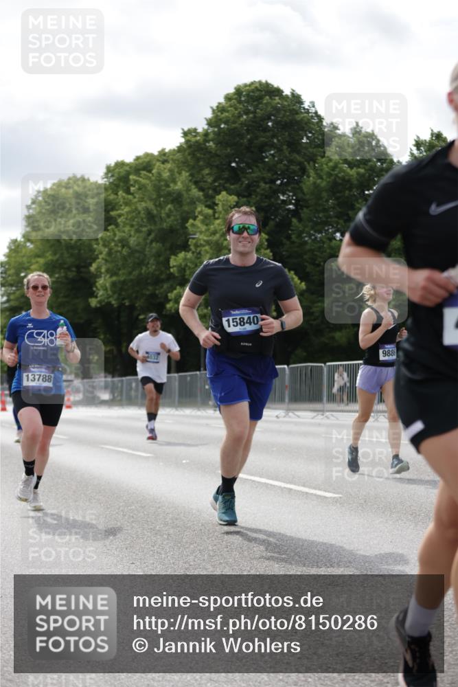 29.06.2025 - hella hamburg halbmarathon Jannik Wohlers http://msf.ph/oto/8150286 29.06.2025 10:13:40 Lombardsbrücke 1194, 1480, 1890, 4032, 4962, 6287, 6710, 8001, 8057, 9886, 10442, 10443, 11987, 12938, 13788, 15482, 15840, 17439, 17985, 18041, 18236, 18239 meine-sportfotos.de