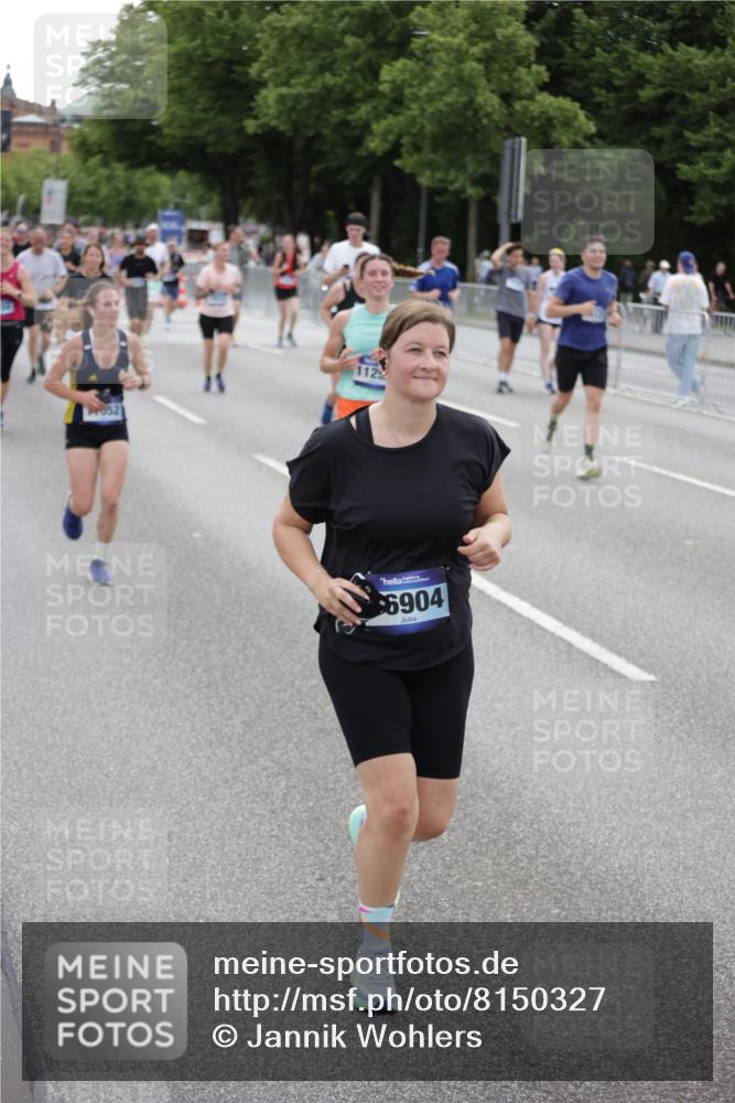 29.06.2025 - hella hamburg halbmarathon Jannik Wohlers http://msf.ph/oto/8150327 29.06.2025 10:50:39 Lombardsbrücke 1129, 1203, 1208, 1404, 1478, 2358, 2859, 3934, 4156, 4713, 4848, 4920, 5286, 5289, 5530, 7012, 7141, 7770, 7771, 7825, 8410, 8779, 8986, 9167, 10029, 10552, 10614, 10636, 11052, 11252, 11577, 11971, 12301, 12800, 13468, 13522, 13981, 14010, 14127, 14152, 14534, 14640, 14767, 14773, 15250, 15464, 16427, 16500, 16553, 16727, 16729, 16904, 17079, 17295, 17735, 19098 meine-sportfotos.de
