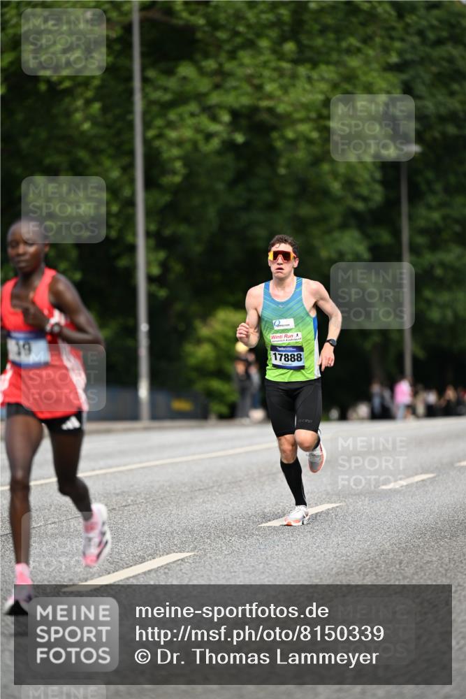 29.06.2025 - hella hamburg halbmarathon Dr. Thomas Lammeyer http://msf.ph/oto/8150339 29.06.2025 09:38:22 Kennedybrücke 28, 36, 39, 47 meine-sportfotos.de