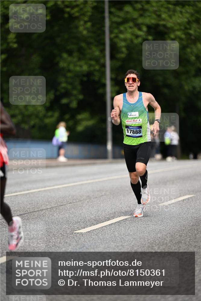 29.06.2025 - hella hamburg halbmarathon Dr. Thomas Lammeyer http://msf.ph/oto/8150361 29.06.2025 09:38:22 Kennedybrücke 28, 36, 39, 47 meine-sportfotos.de