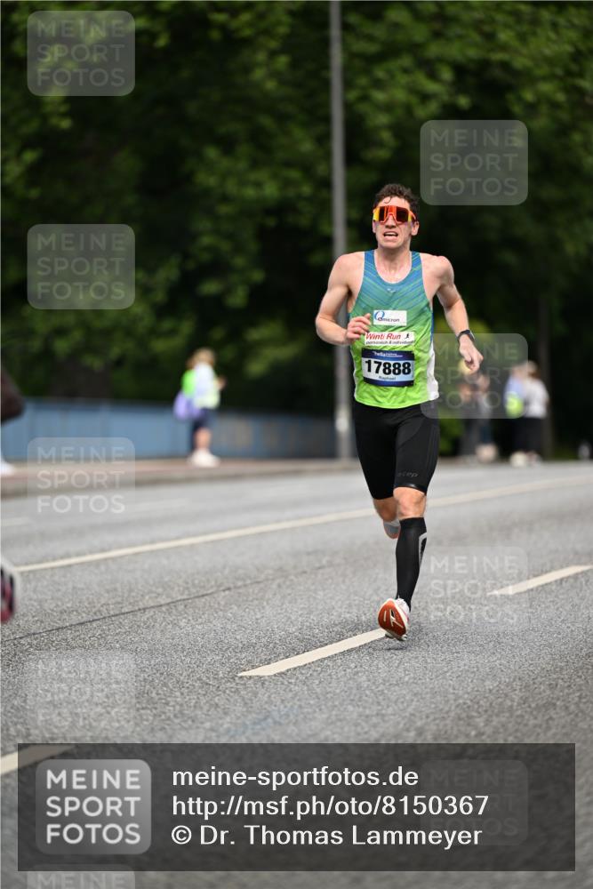 29.06.2025 - hella hamburg halbmarathon Dr. Thomas Lammeyer http://msf.ph/oto/8150367 29.06.2025 09:38:22 Kennedybrücke 28, 36, 39, 47 meine-sportfotos.de