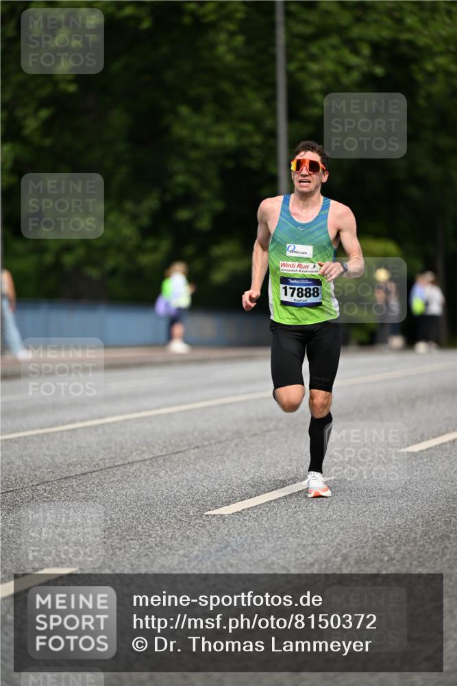 29.06.2025 - hella hamburg halbmarathon Dr. Thomas Lammeyer http://msf.ph/oto/8150372 29.06.2025 09:38:22 Kennedybrücke 28, 36, 39, 47 meine-sportfotos.de