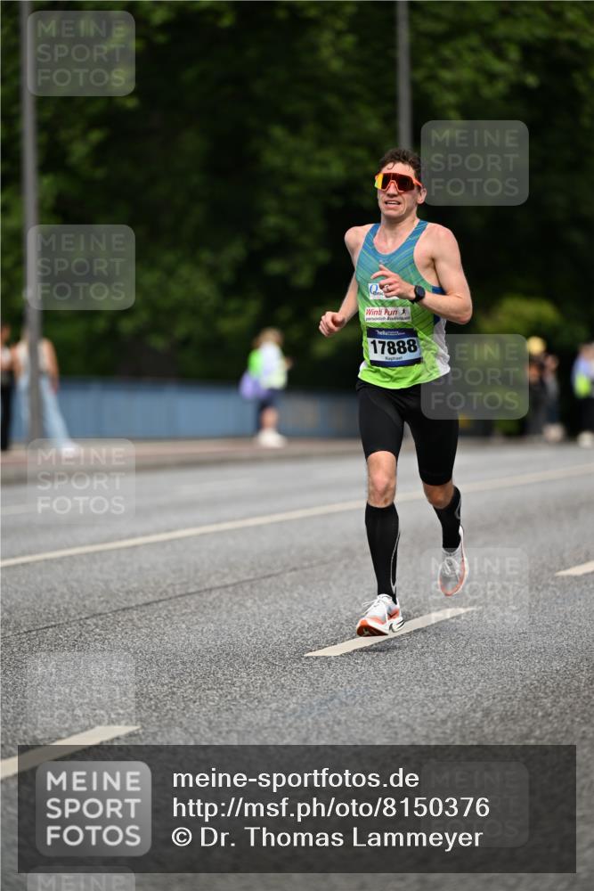 29.06.2025 - hella hamburg halbmarathon Dr. Thomas Lammeyer http://msf.ph/oto/8150376 29.06.2025 09:38:23 Kennedybrücke 28, 36, 39, 47 meine-sportfotos.de
