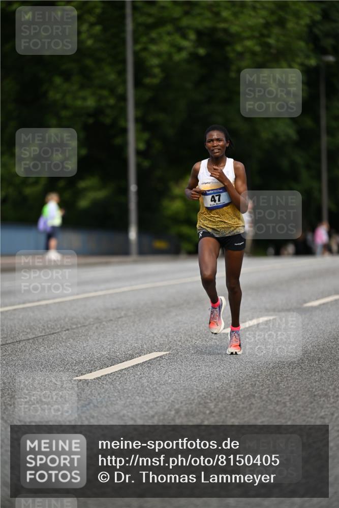 29.06.2025 - hella hamburg halbmarathon Dr. Thomas Lammeyer http://msf.ph/oto/8150405 29.06.2025 09:38:27 Kennedybrücke 28, 39, 47 meine-sportfotos.de