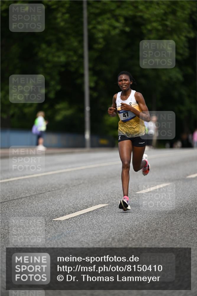29.06.2025 - hella hamburg halbmarathon Dr. Thomas Lammeyer http://msf.ph/oto/8150410 29.06.2025 09:38:27 Kennedybrücke 28, 39, 47 meine-sportfotos.de