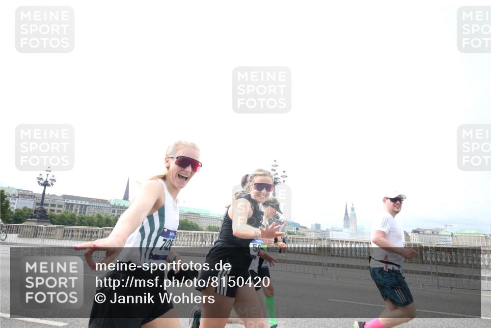 29.06.2025 - hella hamburg halbmarathon Jannik Wohlers http://msf.ph/oto/8150420 29.06.2025 10:23:46 Lombardsbrücke 1005, 1009, 1389, 1444, 3013, 3185, 3285, 3579, 4597, 4684, 4719, 4993, 5039, 5258, 5260, 5954, 6524, 6526, 7013, 7426, 7528, 7920, 8141, 8167, 8187, 8297, 8717, 9063, 11306, 11347, 11415, 12210, 13711, 14433, 14439, 14824, 15352, 15456, 16345, 16861, 17147, 17262, 17414, 17559, 17560, 17595, 18109, 18132, 18210 meine-sportfotos.de