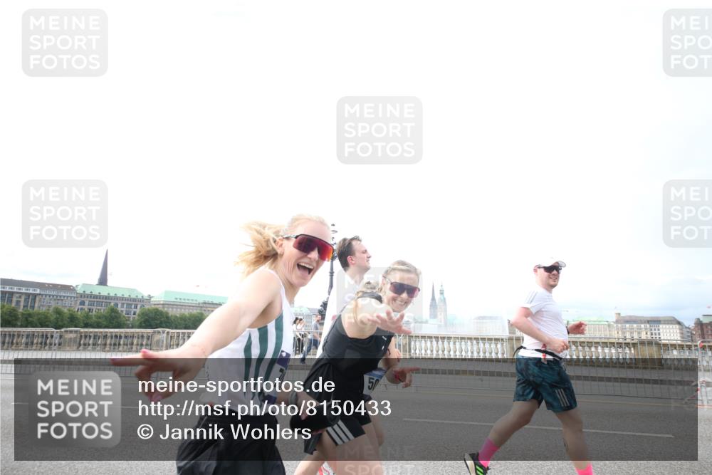29.06.2025 - hella hamburg halbmarathon Jannik Wohlers http://msf.ph/oto/8150433 29.06.2025 10:23:46 Lombardsbrücke 1005, 1009, 1389, 1444, 3013, 3185, 3285, 3579, 4597, 4684, 4719, 4993, 5039, 5258, 5260, 5954, 6524, 6526, 7013, 7426, 7528, 7920, 8141, 8167, 8187, 8297, 8717, 9063, 11306, 11347, 11415, 12210, 13711, 14433, 14439, 14824, 15352, 15456, 16345, 16861, 17147, 17262, 17414, 17559, 17560, 17595, 18109, 18132, 18210 meine-sportfotos.de