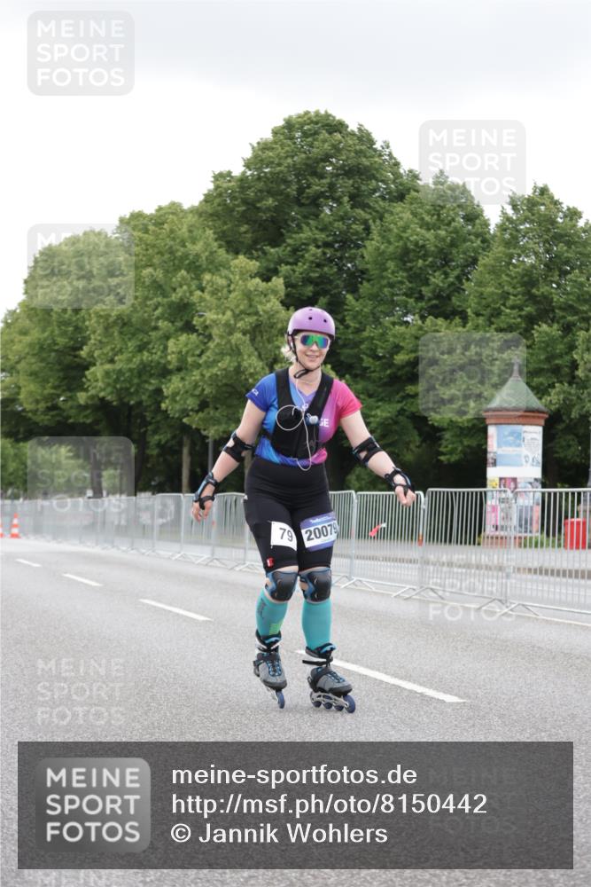 29.06.2025 - hella hamburg halbmarathon Jannik Wohlers http://msf.ph/oto/8150442 29.06.2025 09:17:32 Lombardsbrücke  meine-sportfotos.de