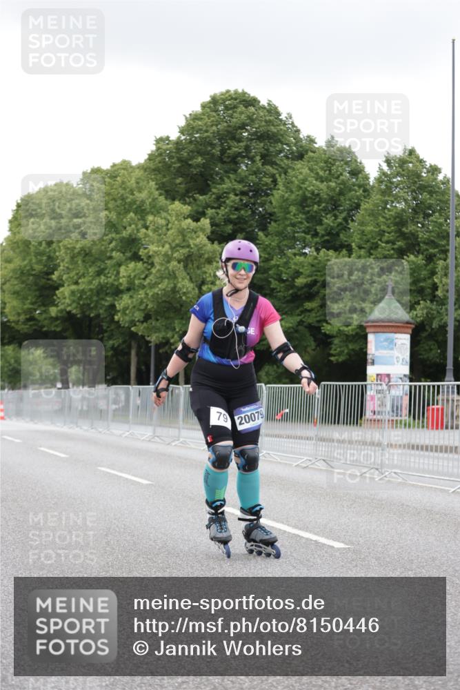 29.06.2025 - hella hamburg halbmarathon Jannik Wohlers http://msf.ph/oto/8150446 29.06.2025 09:17:33 Lombardsbrücke  meine-sportfotos.de