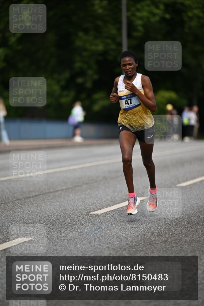 29.06.2025 - hella hamburg halbmarathon Dr. Thomas Lammeyer http://msf.ph/oto/8150483 29.06.2025 09:38:27 Kennedybrücke 28, 39, 47 meine-sportfotos.de