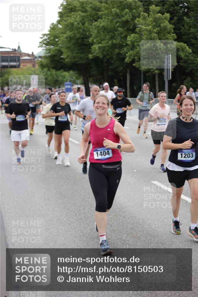 29.06.2025 - hella hamburg halbmarathon Jannik Wohlers http://msf.ph/oto/8150503 29.06.2025 10:50:44 Lombardsbrücke 1203, 1208, 1404, 1478, 2202, 2358, 2380, 2859, 3934, 4156, 4652, 4713, 4920, 5286, 5289, 5530, 7012, 7770, 7771, 7825, 8410, 9166, 9167, 10552, 11052, 11252, 11608, 11609, 11971, 12301, 13522, 14127, 14152, 15250, 15464, 16427, 16633, 16727, 16729, 16928, 17079, 17295, 19098 meine-sportfotos.de