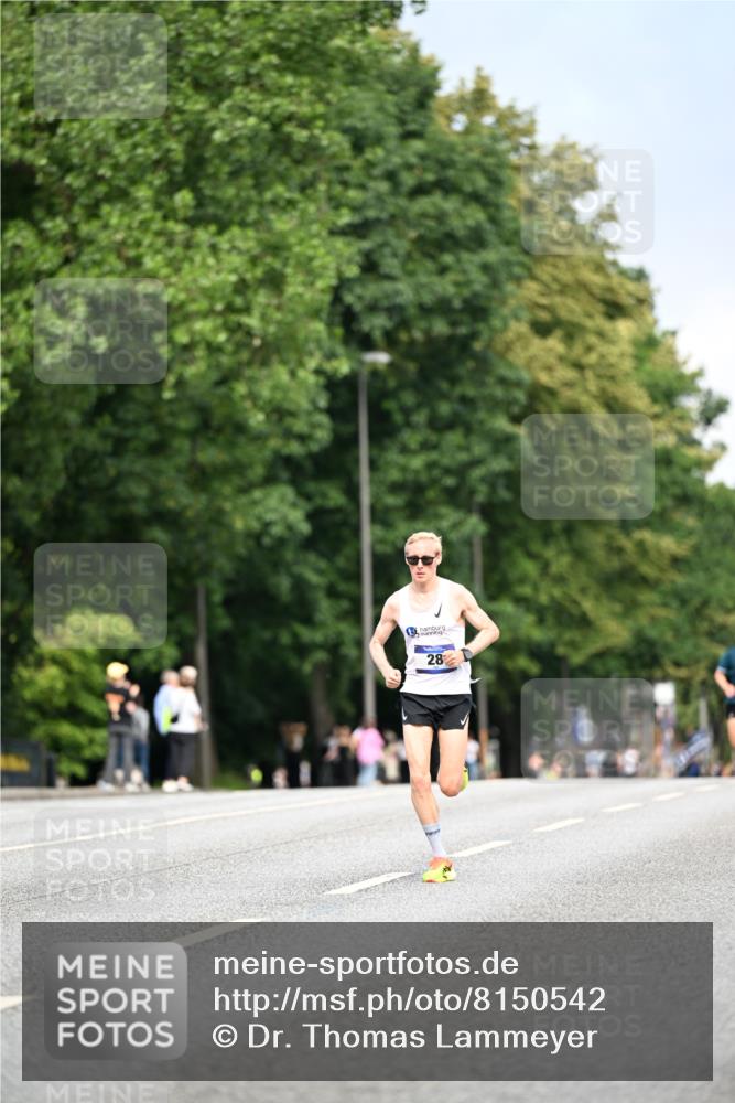 29.06.2025 - hella hamburg halbmarathon Dr. Thomas Lammeyer http://msf.ph/oto/8150542 29.06.2025 09:38:36 Kennedybrücke 28, 47 meine-sportfotos.de