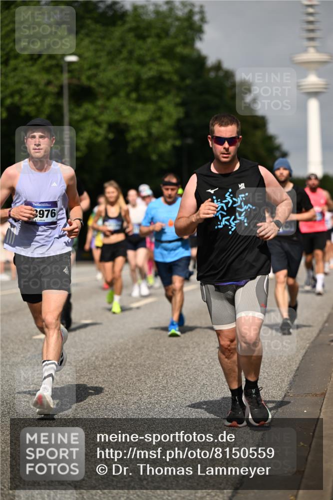 29.06.2025 - hella hamburg halbmarathon Dr. Thomas Lammeyer http://msf.ph/oto/8150559 29.06.2025 10:06:40 Kennedybrücke 1128, 1254, 1414, 1733, 2142, 2685, 2819, 3225, 3780, 3919, 4663, 4985, 5742, 6166, 6295, 6708, 6752, 6860, 6997, 7049, 7323, 8003, 8364, 8662, 8749, 9006, 9020, 9021, 10295, 10539, 10866, 11191, 11250 meine-sportfotos.de