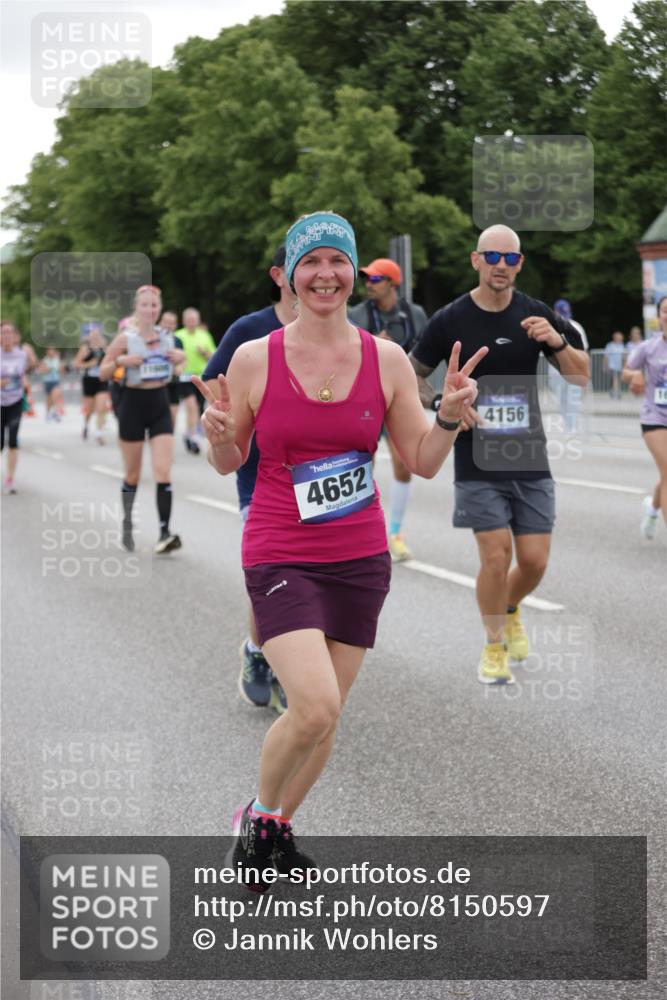 29.06.2025 - hella hamburg halbmarathon Jannik Wohlers http://msf.ph/oto/8150597 29.06.2025 10:50:54 Lombardsbrücke 1203, 1404, 1478, 1617, 2202, 2380, 2484, 2485, 3934, 4156, 4652, 4713, 4878, 4920, 5357, 5394, 5530, 6961, 7012, 7769, 8040, 8410, 8672, 9166, 9167, 9582, 9583, 9763, 11034, 11575, 11608, 11609, 13079, 14127, 14152, 15776, 16258, 16427, 16633, 16642, 16678, 16928, 17079, 19098, 19106 meine-sportfotos.de