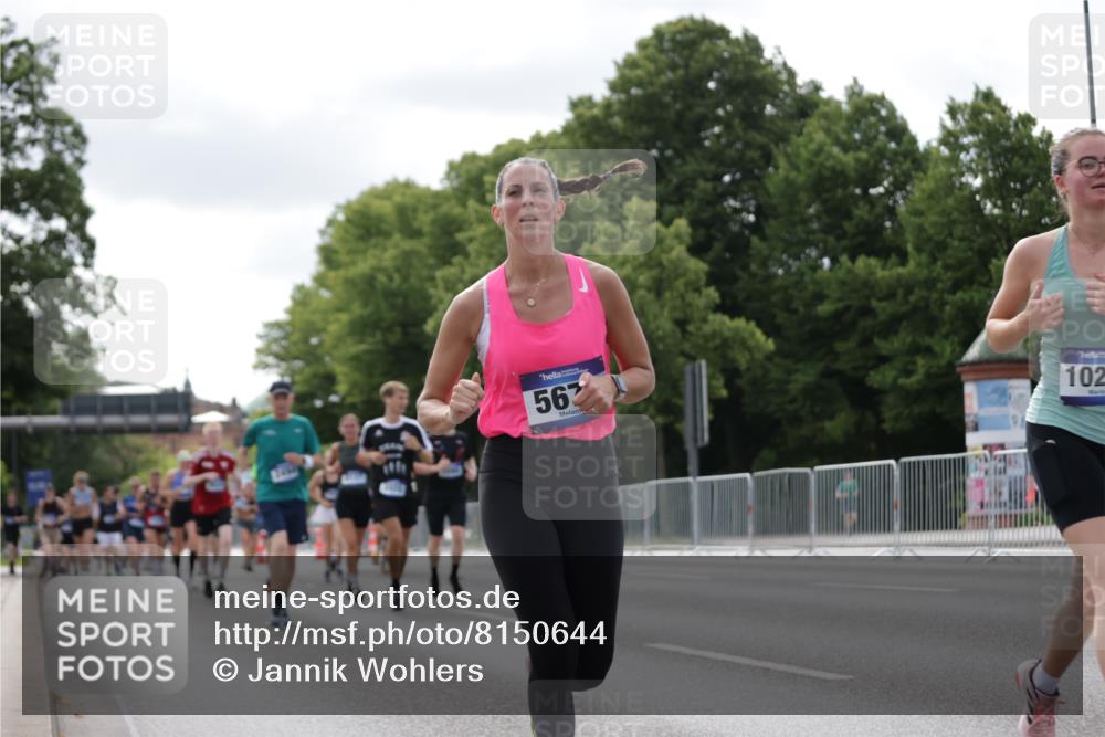 29.06.2025 - hella hamburg halbmarathon Jannik Wohlers http://msf.ph/oto/8150644 29.06.2025 10:14:05 Lombardsbrücke 1406, 1728, 2494, 2990, 3020, 3154, 3756, 3834, 5670, 6028, 6083, 6089, 6366, 7209, 7802, 7840, 8147, 8409, 8892, 10224, 10610, 12467, 12901, 13237, 14488, 16036, 16126, 16167, 16287, 16288, 17975 meine-sportfotos.de