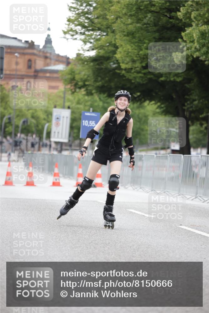 29.06.2025 - hella hamburg halbmarathon Jannik Wohlers http://msf.ph/oto/8150666 29.06.2025 09:18:04 Lombardsbrücke  meine-sportfotos.de