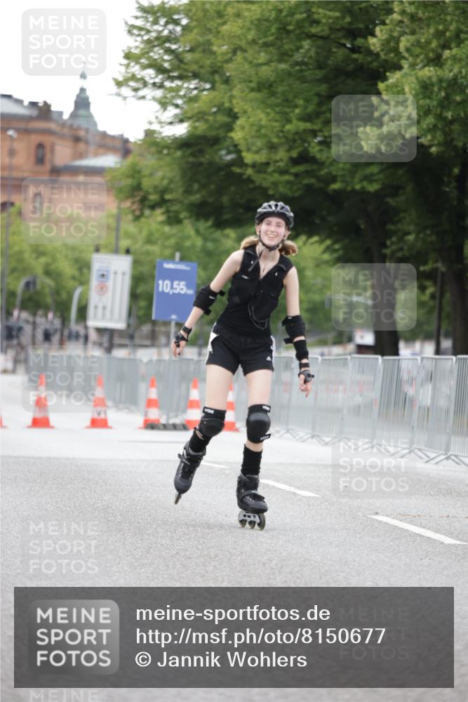 29.06.2025 - hella hamburg halbmarathon Jannik Wohlers http://msf.ph/oto/8150677 29.06.2025 09:18:04 Lombardsbrücke  meine-sportfotos.de