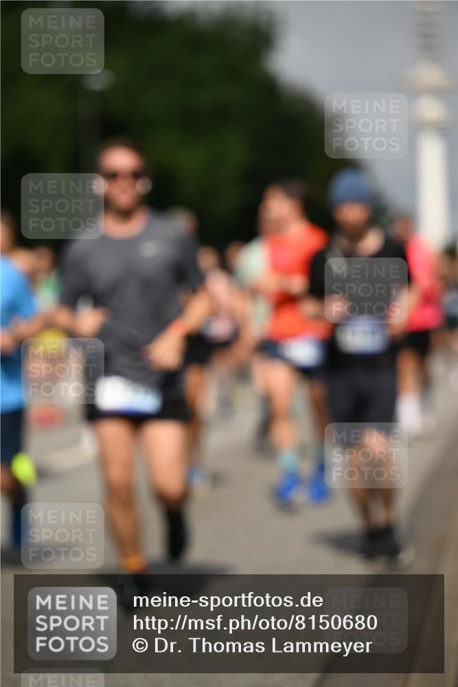 29.06.2025 - hella hamburg halbmarathon Dr. Thomas Lammeyer http://msf.ph/oto/8150680 29.06.2025 10:06:43 Kennedybrücke 1128, 1254, 1414, 1733, 2142, 2685, 2819, 3225, 3780, 3919, 4985, 5742, 6166, 6295, 6708, 6752, 6860, 6997, 7049, 7323, 8003, 8364, 8662, 8749, 9006, 10295, 10539, 10866, 11191, 11250 meine-sportfotos.de