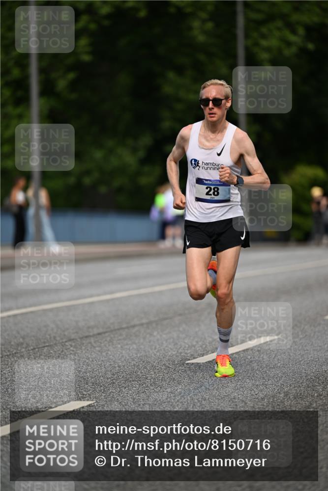 29.06.2025 - hella hamburg halbmarathon Dr. Thomas Lammeyer http://msf.ph/oto/8150716 29.06.2025 09:38:39 Kennedybrücke 28, 42, 47 meine-sportfotos.de