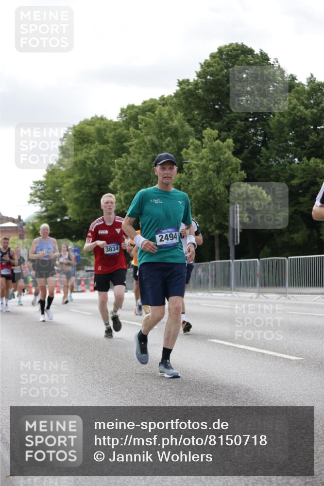 29.06.2025 - hella hamburg halbmarathon Jannik Wohlers http://msf.ph/oto/8150718 29.06.2025 10:14:09 Lombardsbrücke 1406, 1728, 2494, 2990, 3020, 3154, 3756, 3834, 5191, 5670, 6028, 6083, 6366, 7802, 7840, 8147, 9556, 9663, 9709, 10224, 10610, 12467, 12901, 13237, 13366, 13386, 13673, 13674, 14488, 15048, 16036, 16126, 16167, 16287, 16288, 16776, 17975 meine-sportfotos.de